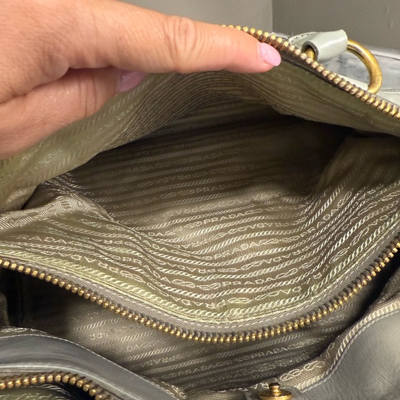 Prada Vitello Shine Double Zip 2way Tote in Grey - Picture 12 of 16